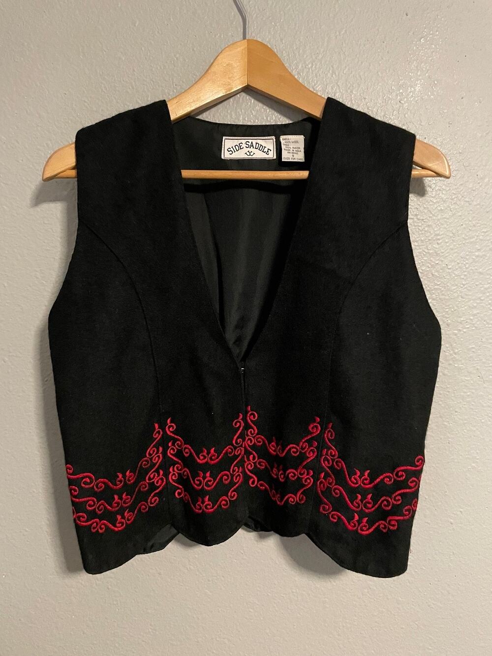 Vintage Side Saddle Womens Vest Small Black Wool Embroidered Western Cowgirl 90s